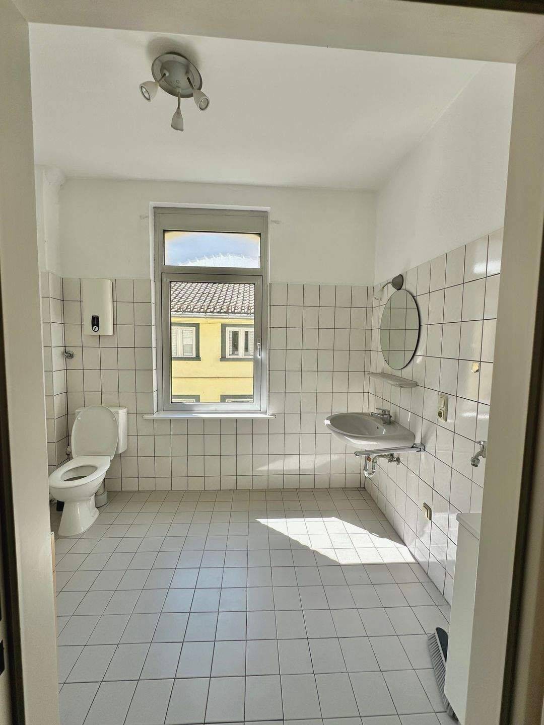 Apartment in zentraler Lage von Wiesbaden – Wiesbaden – Vorschaubild 4