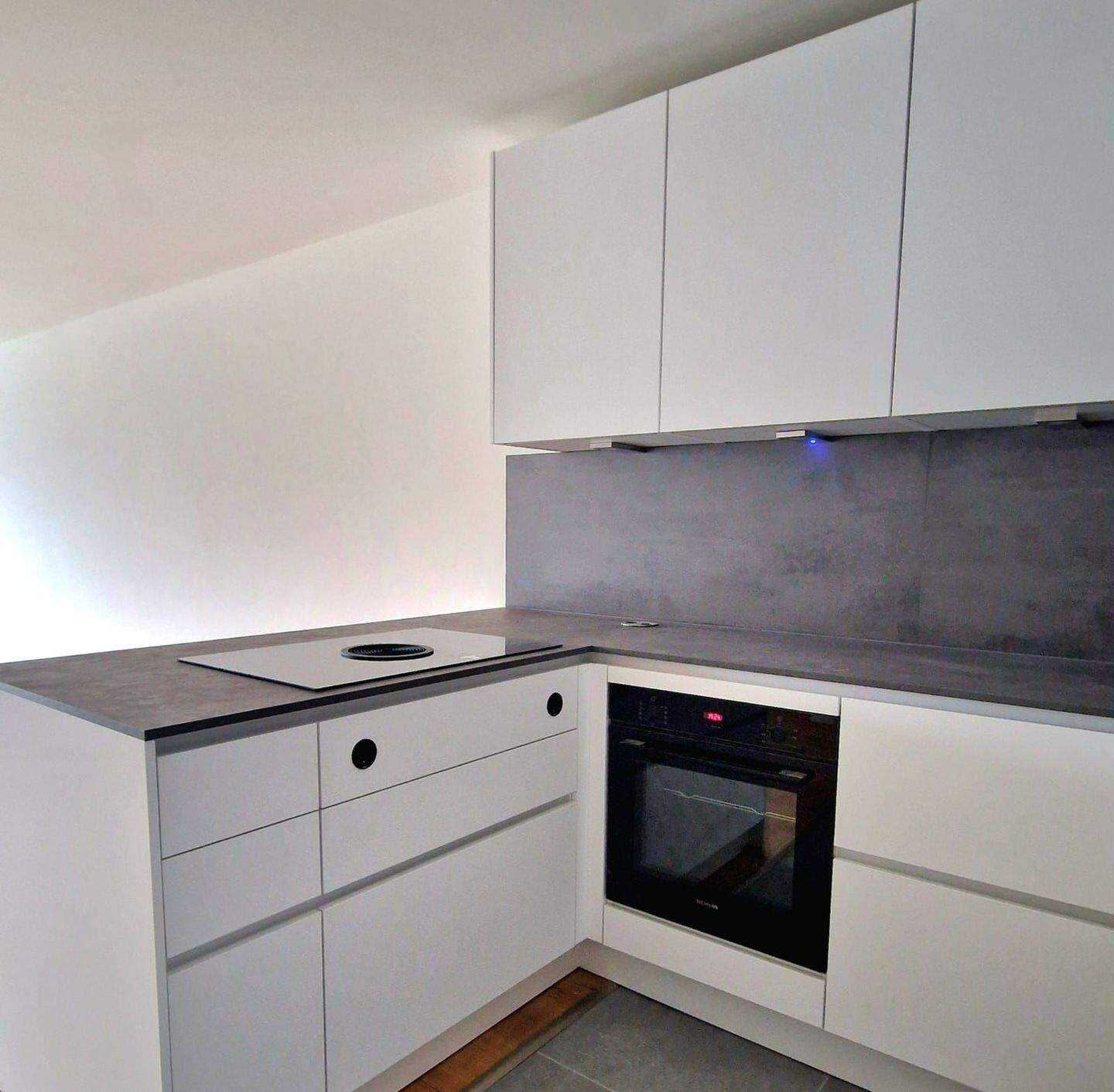 Erstbezug - Neue AfA und geringe Energiekosten durch Nahwärme Reihenmittelhaus – Adelshofen – Vorschaubild 4