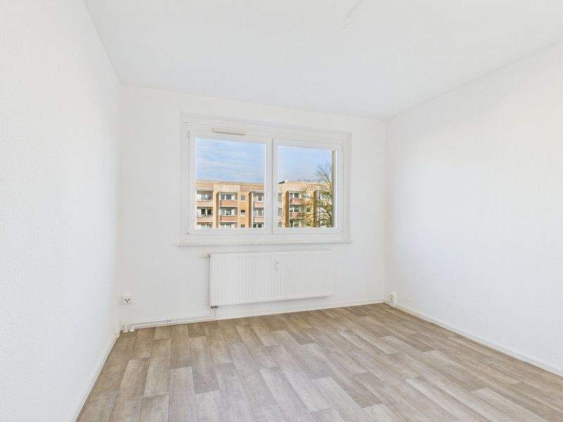 3-Raum-Wohnung mit Balkon auf dem südlichen Sonnenberg – Chemnitz – Vorschaubild 5