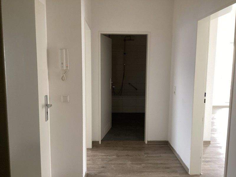 Großzügige helle 2-Zimmer-Wohnung mit Balkon und Terrasse – Erlangen – Vorschaubild 7