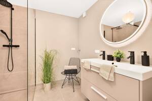GALERIEAUSBLICK - Traumhafte 3,5-Zimmer Maisonette-Wohnung mit Stellplatz in Stuttgart-Plieningen – 70599 Stuttgart – Vorschaubild 7