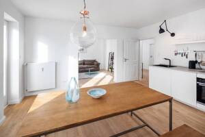 Möbliertes 4-Zimmer-Apartment mit großem Balkon zum Wohlfühlen in Hamburg Eppendorf - befristet – 20249 Hamburg – Vorschaubild 7