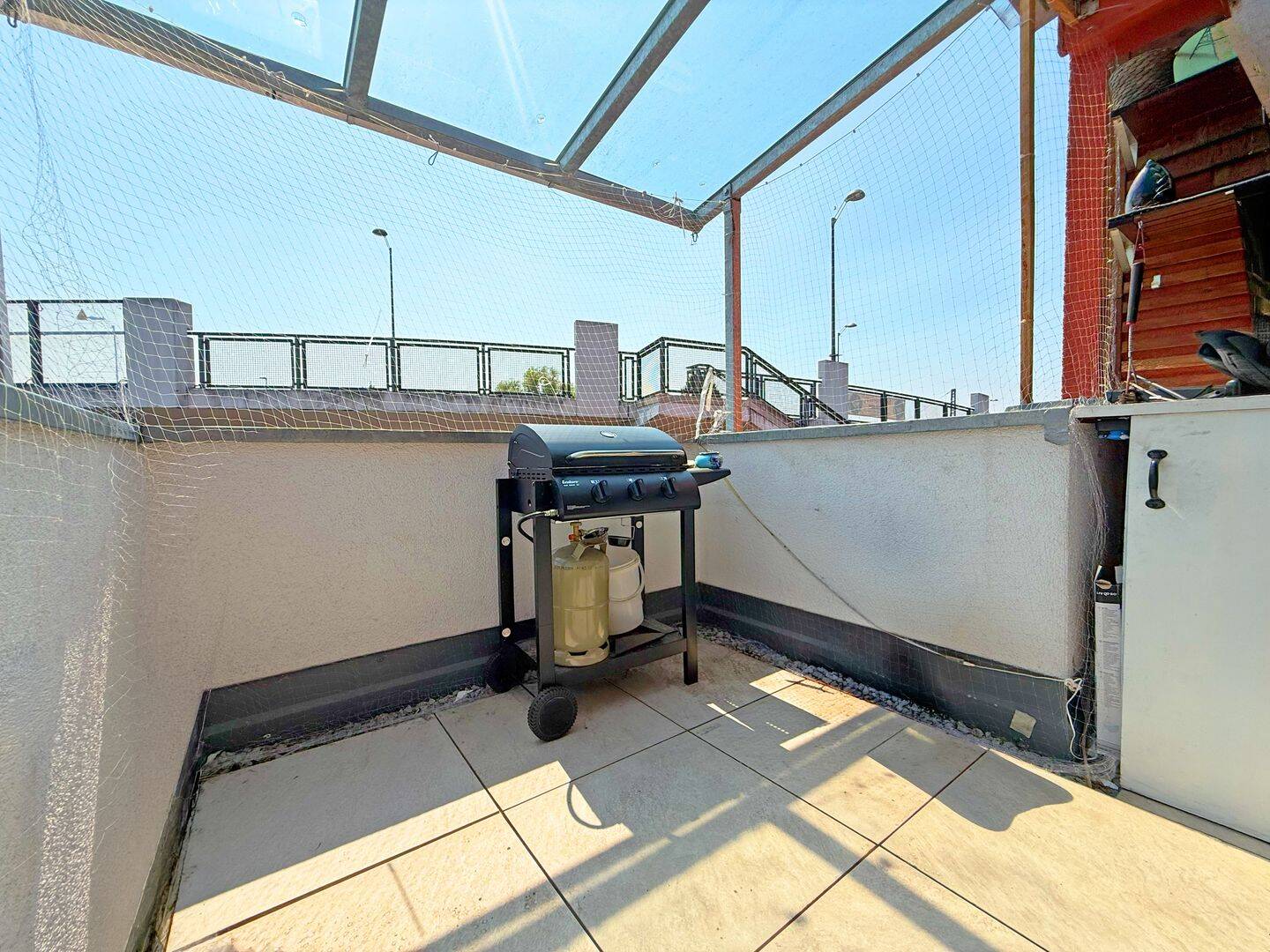 Kernsanierte 3-Zi.-Wohnung in zentraler Lage von Esslingen mit Wärmepumpe, EBK und Fußbodenheizung – Esslingen am Neckar – Vorschaubild 4