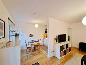 Nähe Waldfriedhof: Möblierte 2-Zimmer Wohnung im EG, kleine Anlage m. Terrasse – 81377 München – Vorschaubild 7