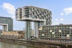 Neuer Preis! Kranhaus-Wohnung mit Rheinblick im 13. OG - Architektur-Ikone im Rheinauhafen! – 50678 Köln – Vorschaubild 2