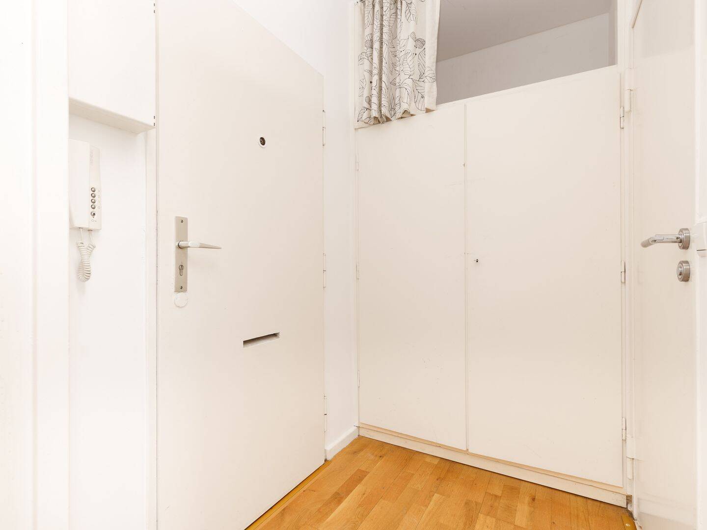 Kleiner Prinz - Ruhiges Apartment mit Außenstellplatz zwischen Prager Platz & Volkspark Wilmersdorf – Berlin – Vorschaubild 7