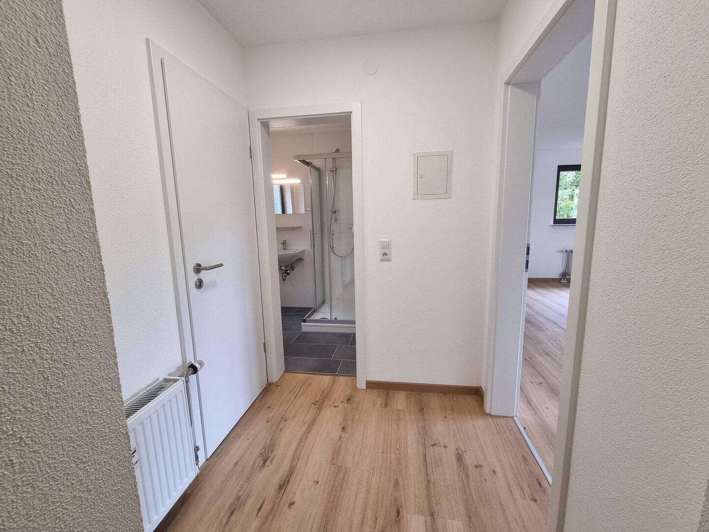 Provisionsfrei! 1,5 ZiWhg NEU modernisiert am Stadtpark 5 Min. zur S-Bahn, Porsche/Bosch – Stuttgart – Vorschaubild 7