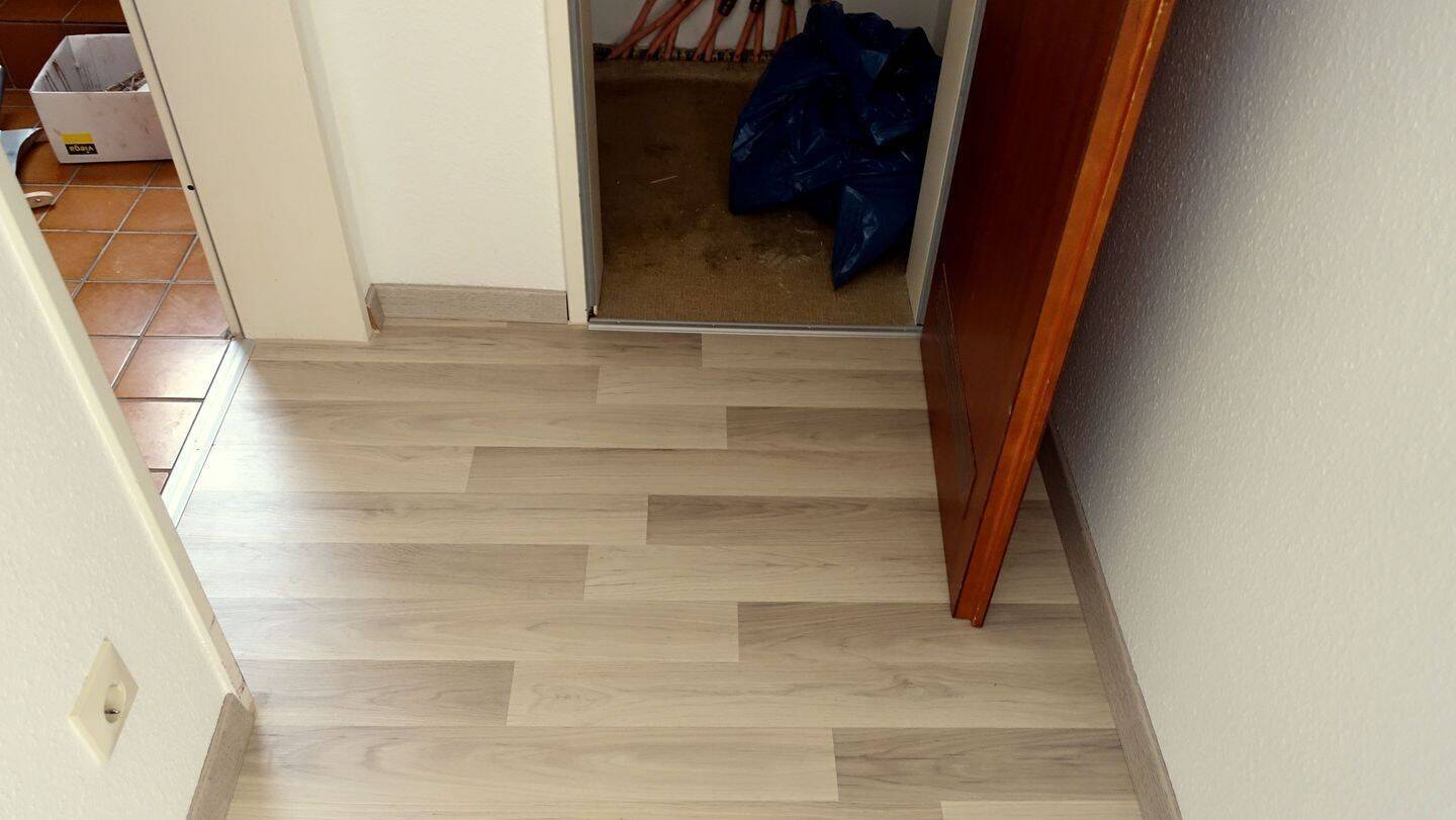 Attraktive 2-Zimmer-Wohnung mit Balkon, Fahrstuhl und Tiefgaragenstellplatz in Göttingen-Herberhausen – Göttingen – Vorschaubild 4