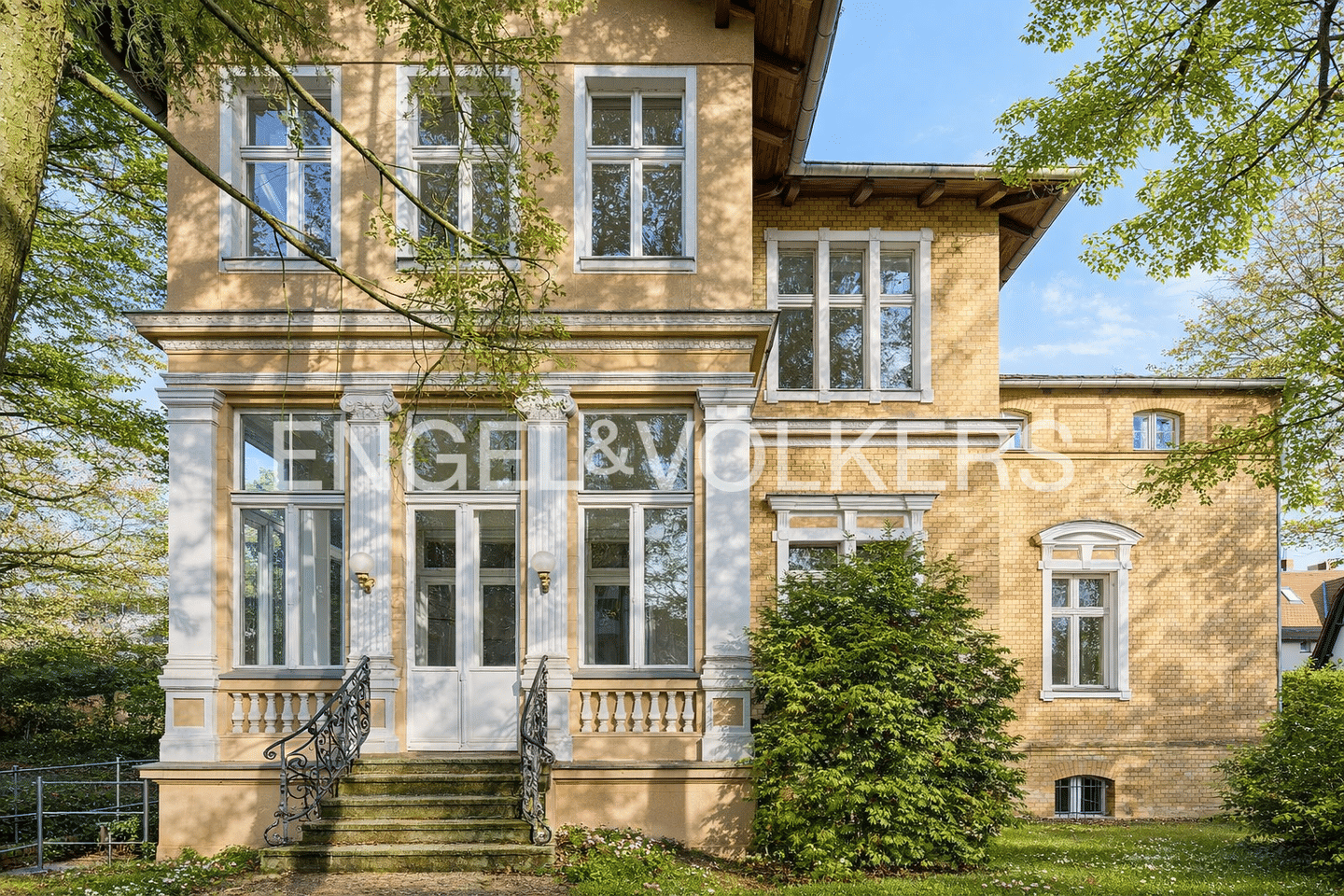 Stilvolle Altbauwohnung mit eigenem Garten und separater Einliegerwohnung – Berlin – Vorschaubild 2