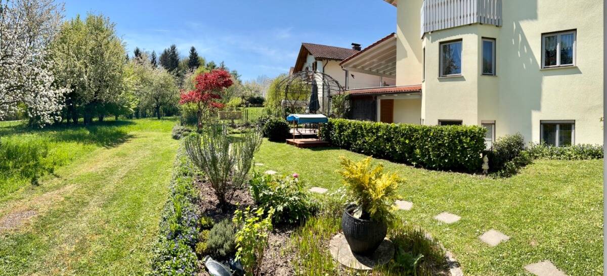 Außergewöhnliche Gelegenheit: Traumhaftes Mehrfamilienhaus in Waldshut-Tiengen steht zum Verkauf! – Waldshut-Tiengen – Vorschaubild 8