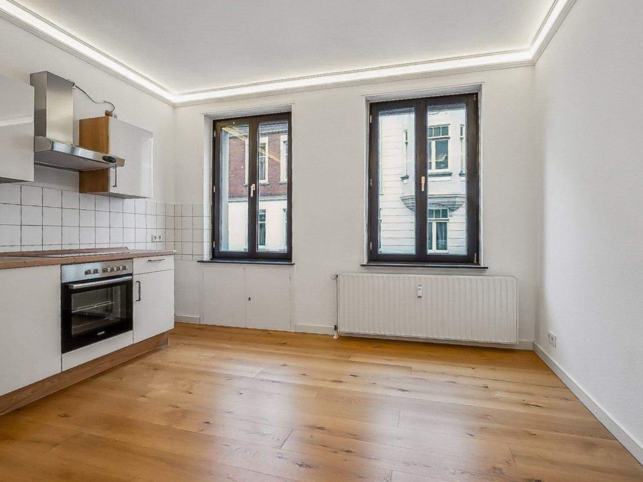 Stilvolles Juwel: Modernisierte, sofort bezugsfreie Altbauwohnung in Toplage des Kreuzviertels – Münster – Vorschaubild 3