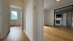 Attraktive 3-Zimmer-Wohnung: Sofort bezugsfertig, mit Südbalkon & Aufzug – 13597 Berlin – Vorschaubild 5