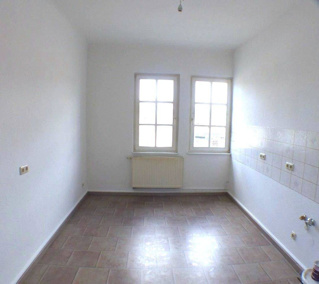 BESICHTIGUNGSTERMIN BITTE TELEFONISCH VEREINBAREN - 3 Raumwohnung im 1.OG mit Stellplatz in gepflegten Mehrfamilienhaus – Gotha – Vorschaubild 4