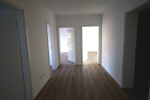 Urban und doch zentral: Gut aufgeteilte 3,5 Zimmer mit Balkon in beliebter Lage von Uerdingen – 47829 Krefeld – Vorschaubild 7