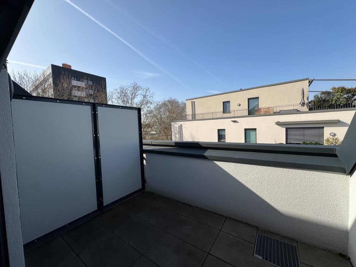 Vermietete DG-Wohnung im Herzen von Wiesbaden zu verkaufen – Wiesbaden – Vorschaubild 7