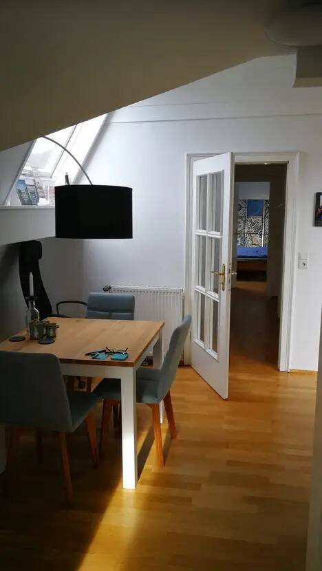 Sanierte DG-Wohnung mit phantastischer Dachterrasse & EKB in D‘dorf Grafenberg – Düsseldorf – Vorschaubild 3