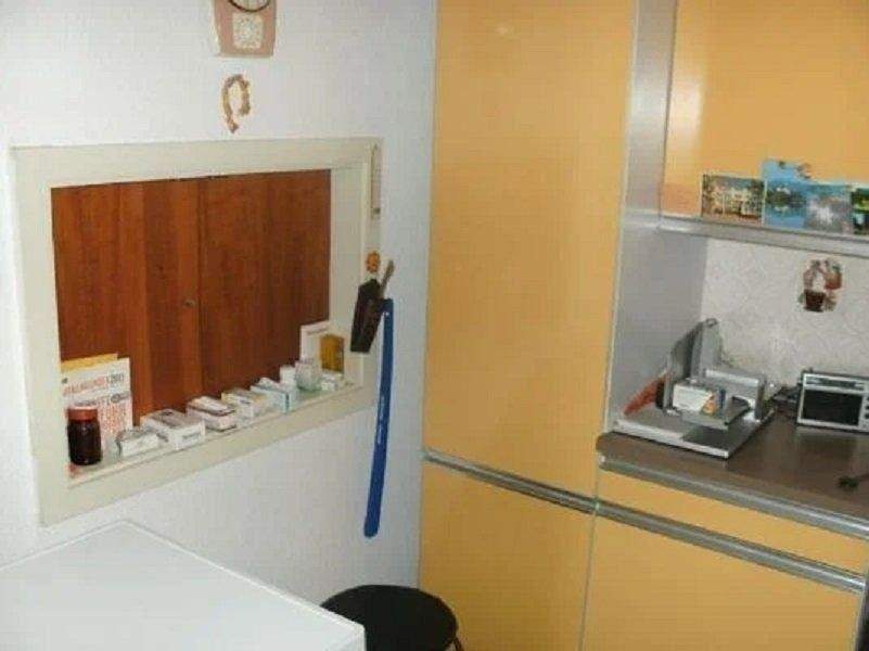 Renditeobjekt aus Eigenbestand, Provision frei; vermietete 4-Zimmer-Eigentumswohnung mit gr. Loggia, Garage, Pkw-Stplz in Köln-Ostheim – Köln – Vorschaubild 5