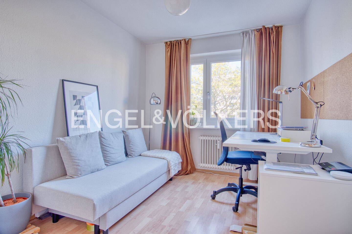 Sonnige 3-Zimmer-Wohnung mit Südbalkon im Herzen von St. Johannis in Nürnberg – Nürnberg – Vorschaubild 5