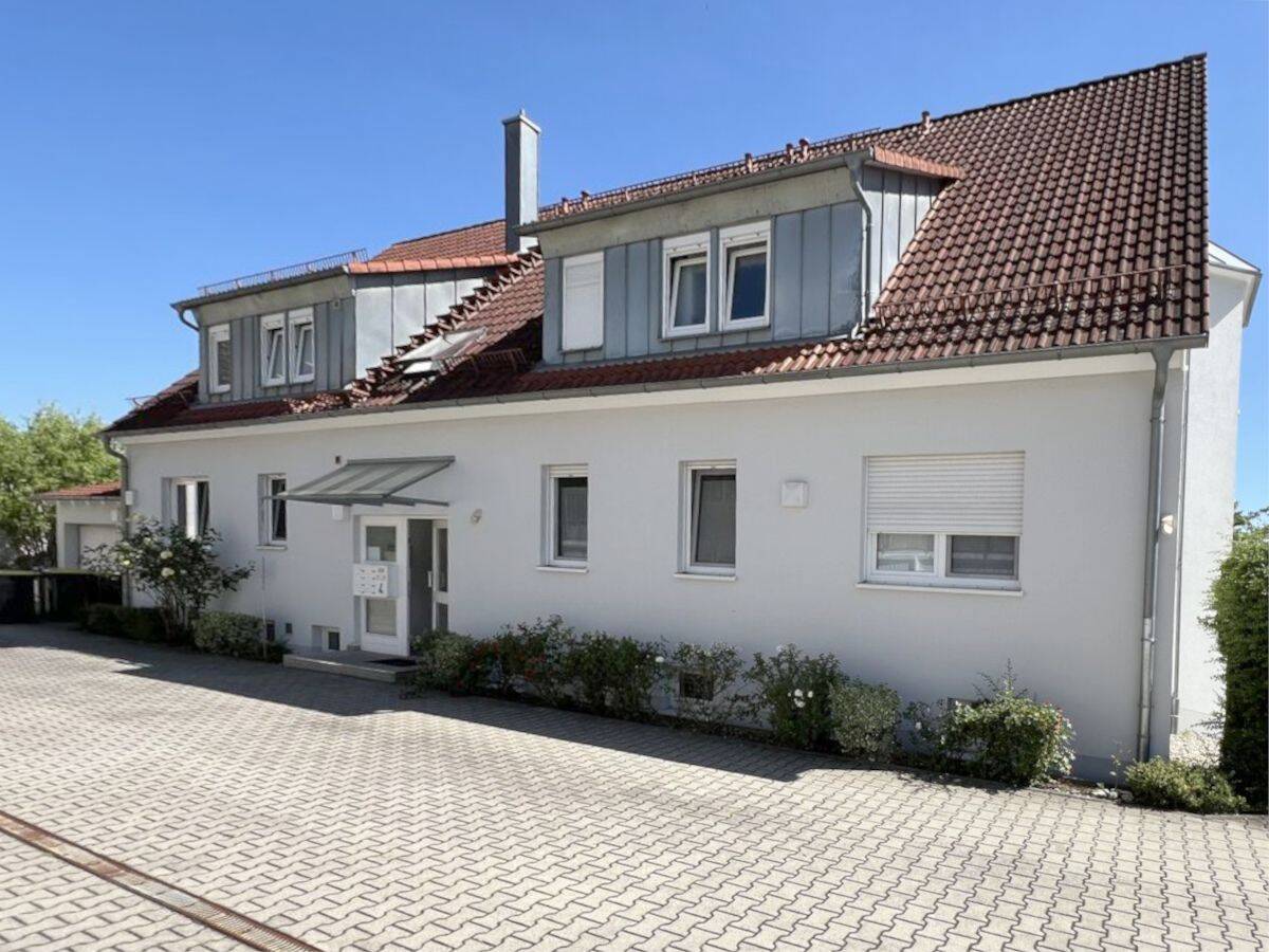 Wohnen auf zwei Ebenen mit Aussicht! 2,5-Zimmer Maissonette-Wohnung mit Balkon in Forchheim