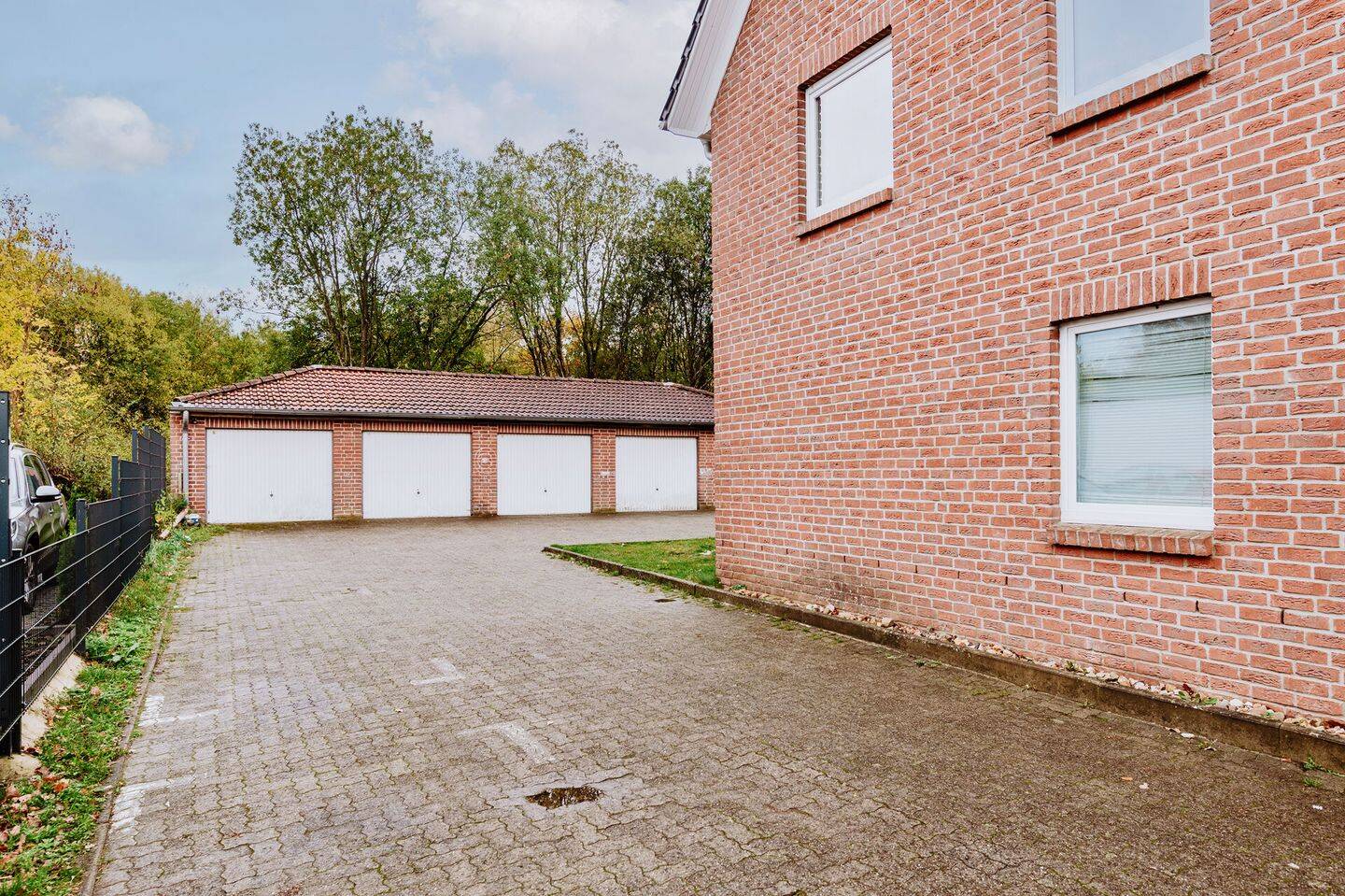 Frisch saniertes Mehrfamilienhaus mit 4 Einheiten und top Rendite – Südheide – Vorschaubild 5