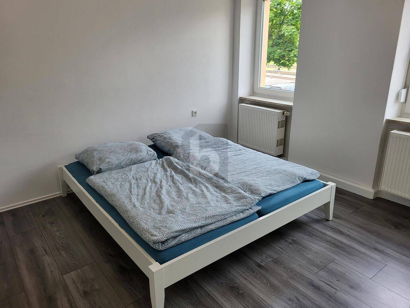 RENOVIERT,MÖBLIERT, NEUE KÜCHE, AIR BNB, RENDITE – Saarbrücken – Vorschaubild 4