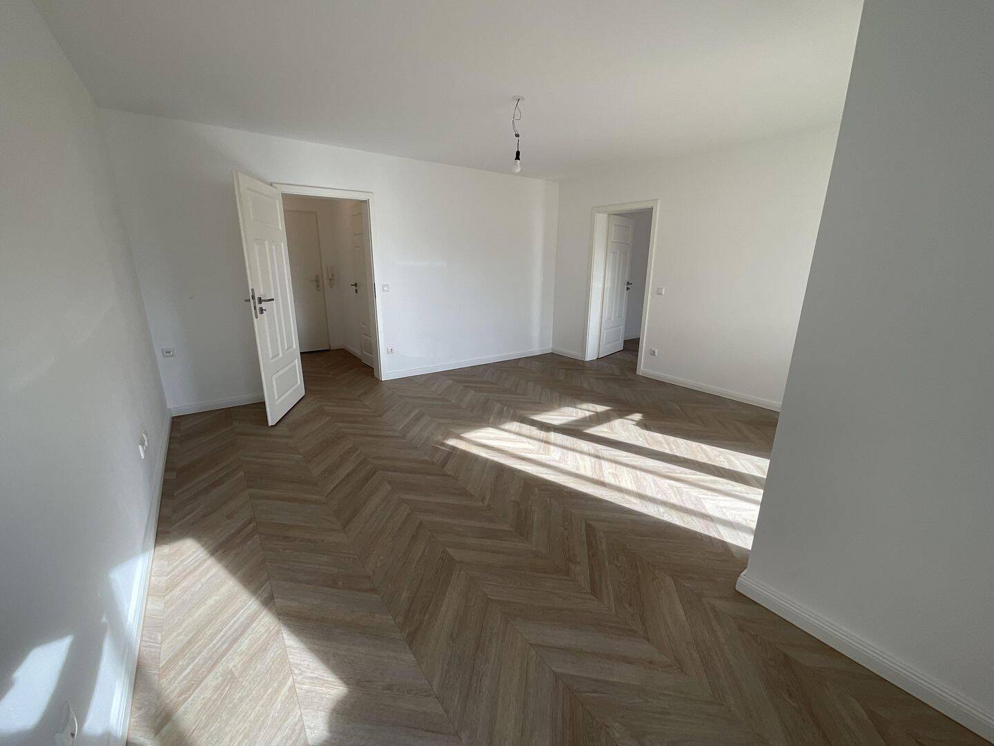 TOP sanierte 2-Zimmer-Wohnung – Augsburg – Vorschaubild 4