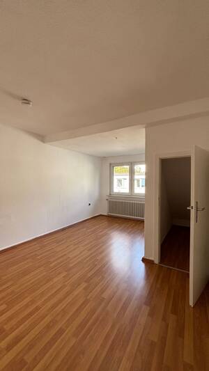 3-Zimmer Dachgeschosswohnung im Klinikviertel – 44137 Dortmund – Vorschaubild 3