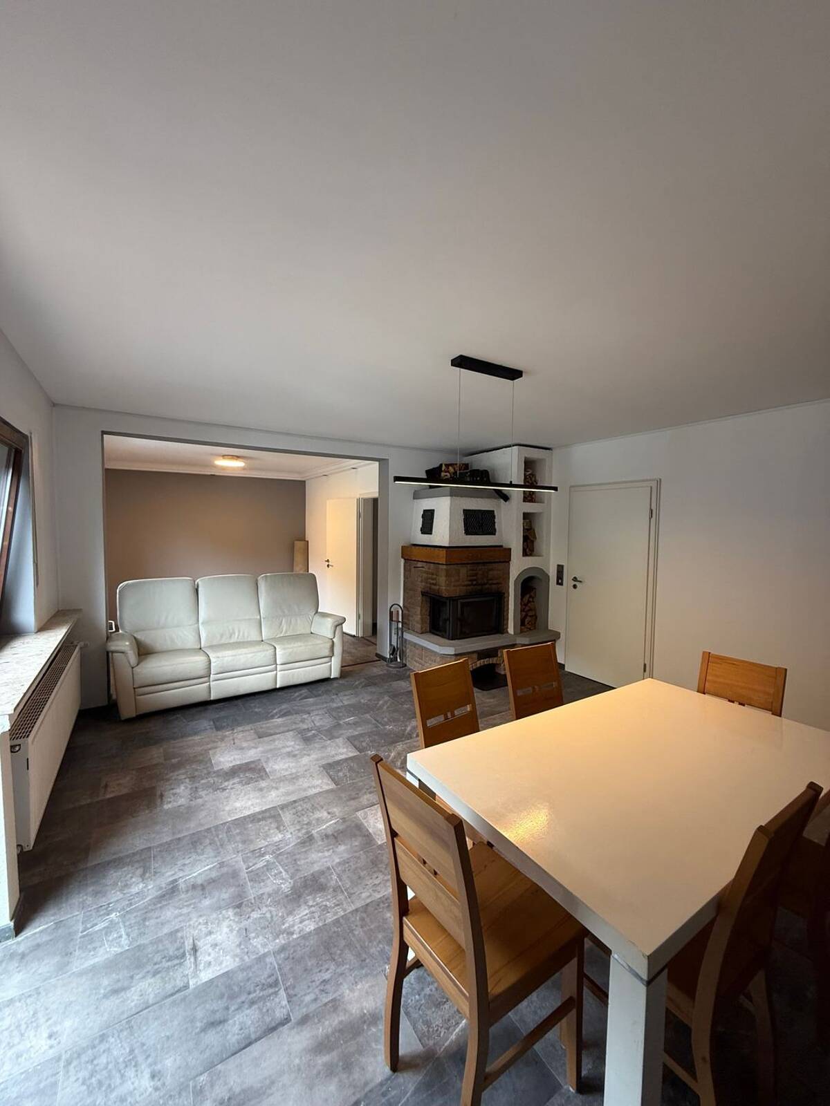 Wohnen mit Hausgefühl – großzügige 173 m² über zwei Ebenen mit Terrasse & Balkon – 54673 Neuerburg – Bild 1 von 9