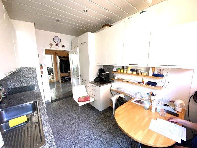 Möblierte 3-Zimmer-Wohnung mit Südwest-Loggia in top Lage Schwabing-West – München – Vorschaubild 3