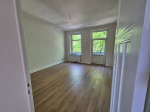 Sanierte 2 Zimmer Wohnungen mit je 2 Balkonen - Erstbezug nach Sanierung – 24106 Kiel – Vorschaubild 6