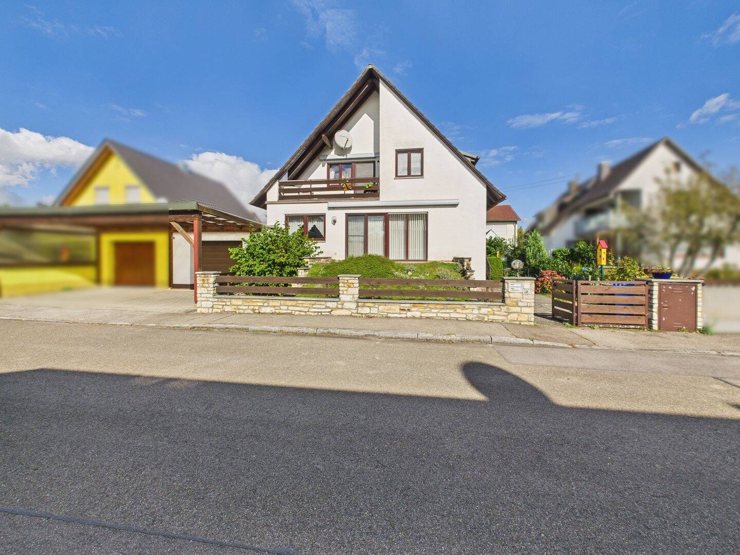 Gepflegtes Zweifamilienhaus in Ingolstadt-Unsernherrn - kurzfristig verfügbar - ruhige Lage! – Ingolstadt – Vorschaubild 3