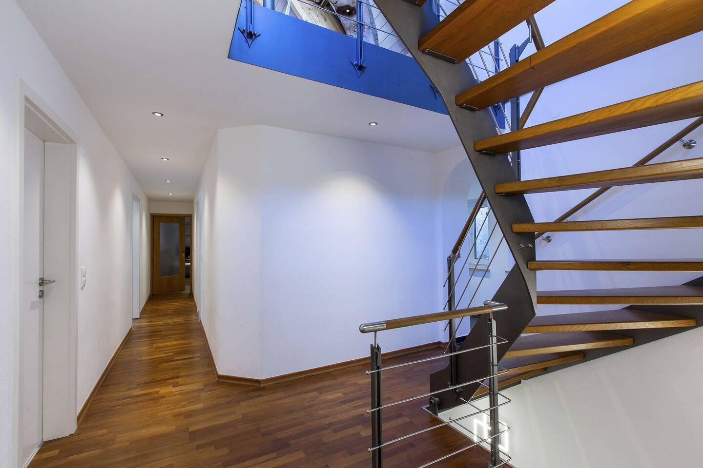 Attraktives Wohn- und Geschäftshaus mit großzügiger Dachterrasse in Mainburg – Mainburg – Vorschaubild 8