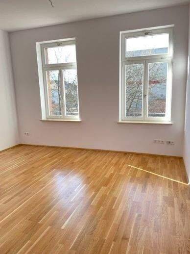 +++MODERNE Wohnung mit Parkett, Fußbodenheizung, Balkon u. Gartenanteil sowie EBK+++ – Chemnitz – Vorschaubild 3