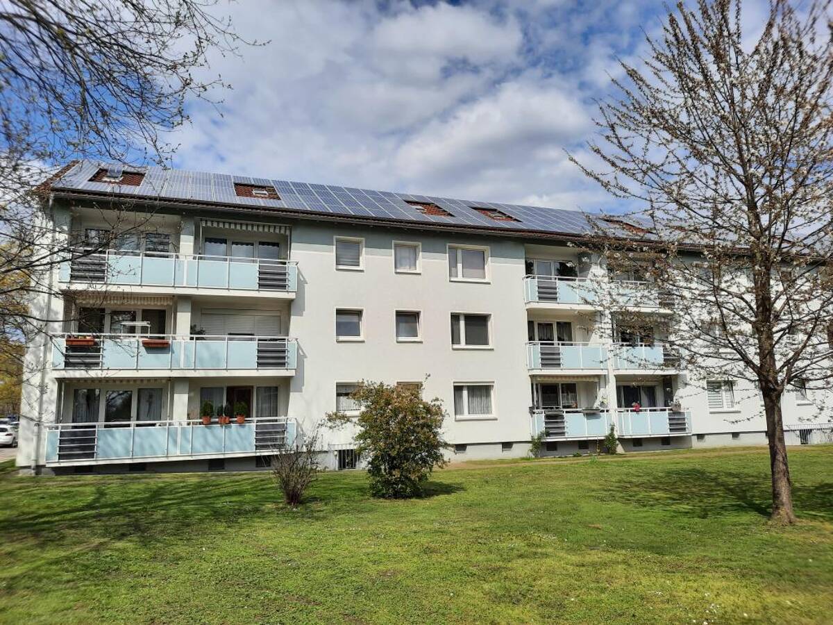 Bei VIVAWEST die Sonnenstrahlen auf dem eigenen Balkon genießen. – 45897 Gelsenkirchen – Bild 1 von 9