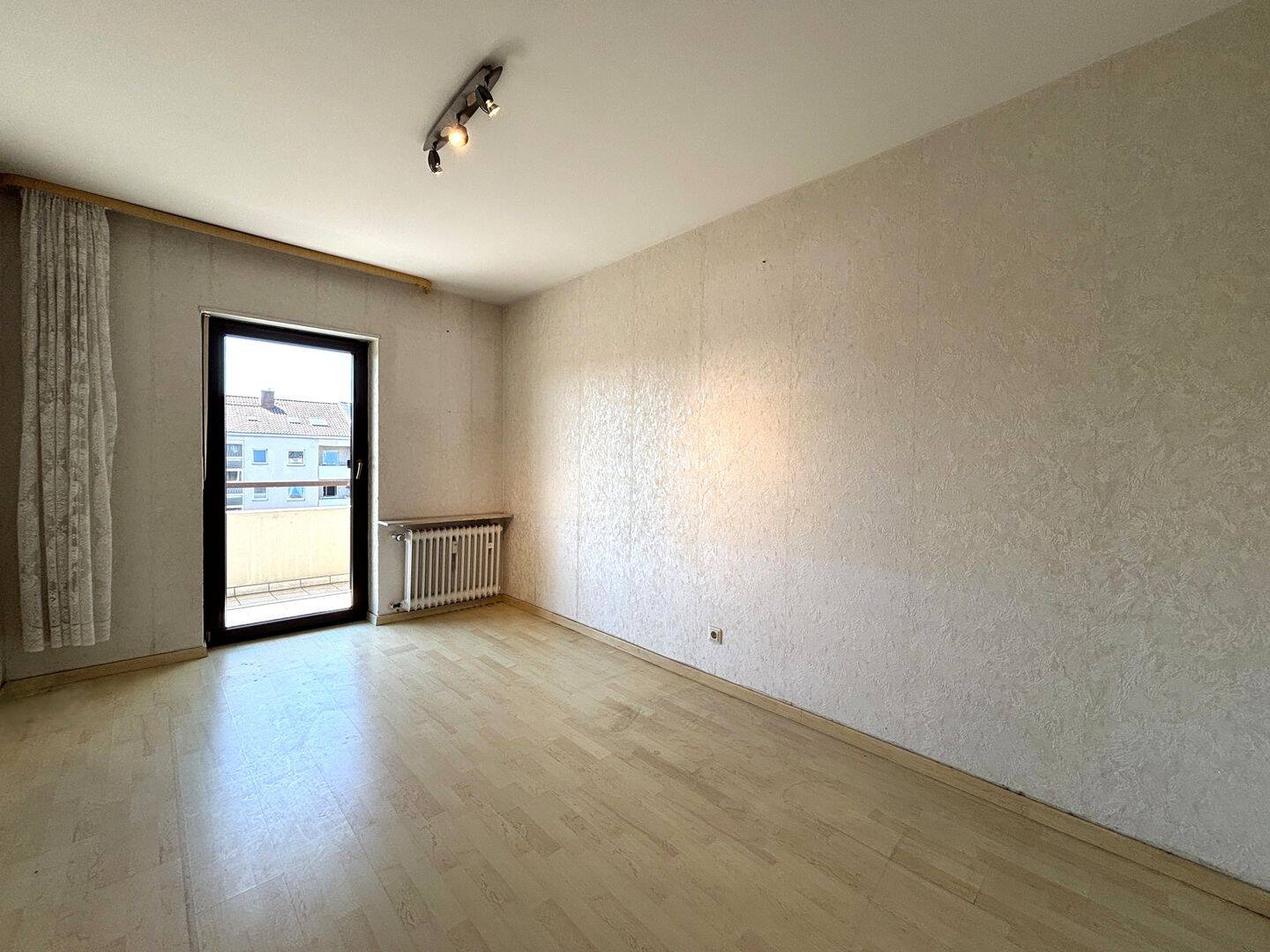 Sonnige 3-Zimmer-Wohnung mit Aufzug, Balkon & TG-Stellplatz in bester Oststadtlage – Karlsruhe – Vorschaubild 5