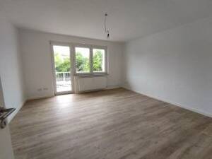 Helle, vollständig renovierte 3-Zimmer-Wohnung