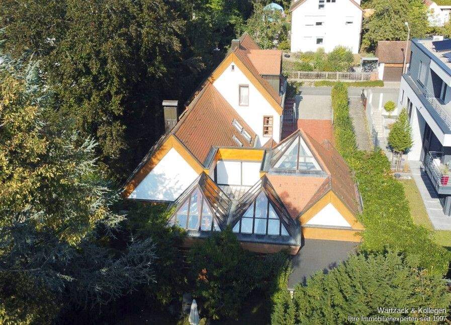 Juwel mit Blick in den Rednitzgrund: Architektenhaus der Extraklasse in Nürnberg-Eibach