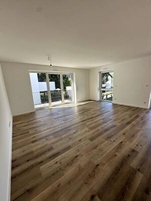 Lichtdurchflutete 3-Zimmerwohnung mit Balkon und Klimatisierung! – 44229 Dortmund – Vorschaubild 2