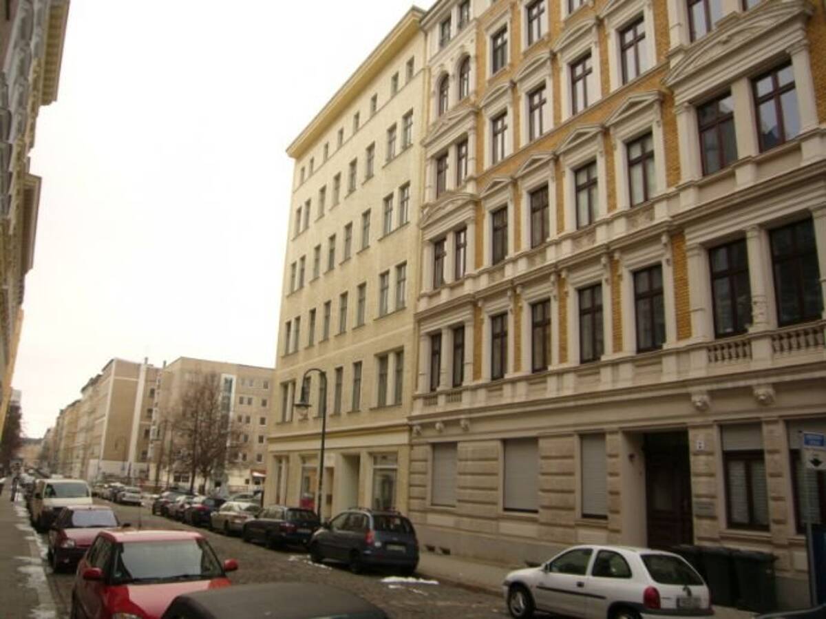 4 Raum Penthausw. mit Kamin im DG (Aufzug), Dachterrasse – 39104 Magdeburg – Bild 1 von 9