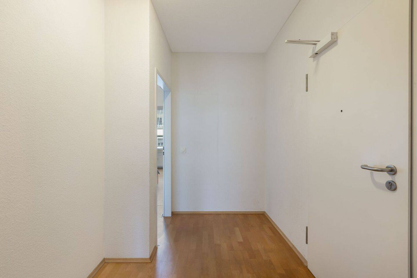 City-Home: Parkett, hohe Decken & Aufzug mitten in Pempelfort (WE10) – Düsseldorf – Vorschaubild 4