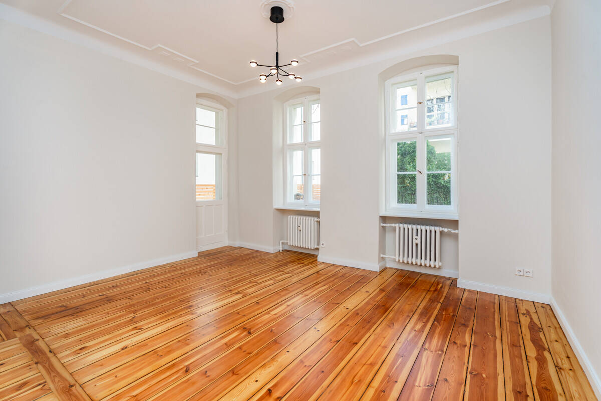 RARITÄT: Zwischen Stadtflair und Gartenruhe - Ihr neues Zuhause mit Garten!Renoviert & Bezugsfrei!