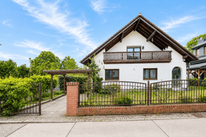 WALD - WASSER - WOHNEN Zweifamilienhaus in idyllischer Tegeler Siedlung