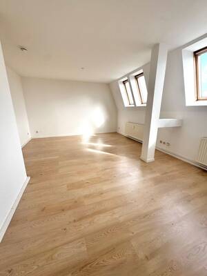In Renovierung: modernes Bad und hochwertige Einbauküche – 39108 Magdeburg – Vorschaubild 6
