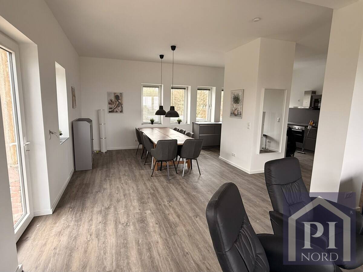 Penthouse der Extraklasse mit großzügiger Sonnenterrasse und Meerblick – Kiel – Bild 1 von 9