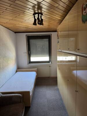 Ideales Familienhaus in ruhiger Wohnlage mit großem Platzangebot, Garage und Carport – 50765 Köln – Vorschaubild 5