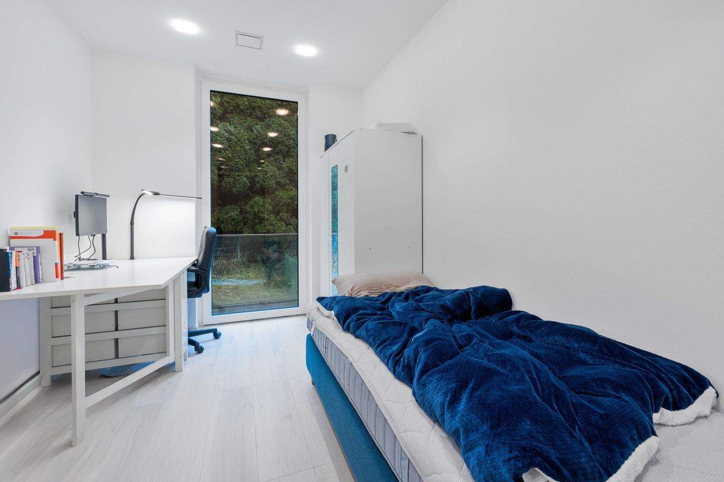 Luxuriöse 4-Zimmer-Traumwohnung mit Südbalkon in Toplage auf dem Ulmer Michelsberg – Ulm – Vorschaubild 6