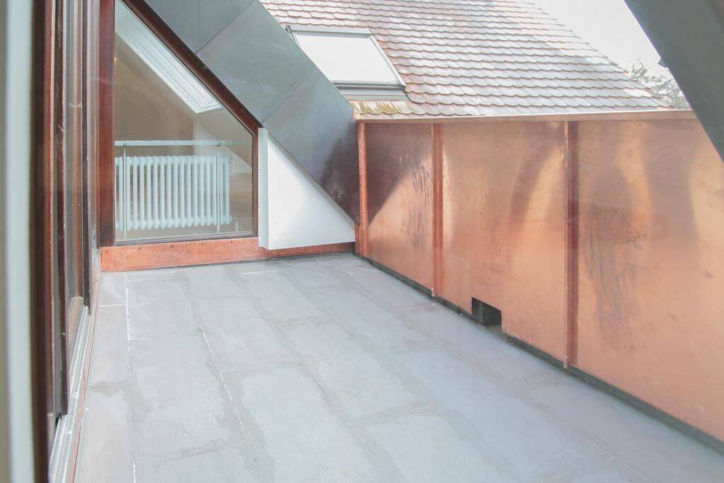 Bestlage am Hirschgarten: Ziemlich individuelle Dachterrassen-Wohnung | Ideal für Single oder Paar – München – Vorschaubild 4