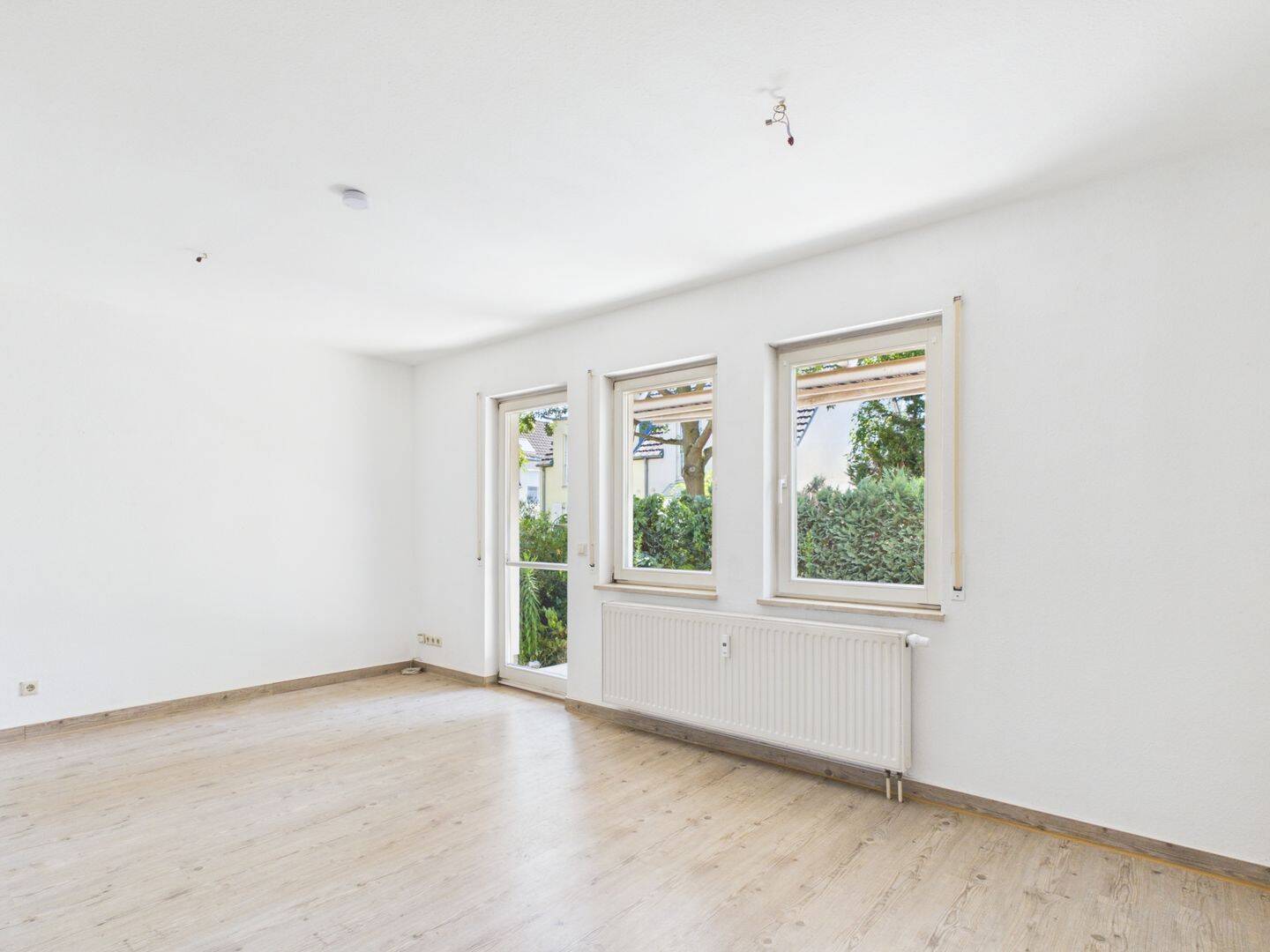 Bezugsfreie Maisonettewohnung mit 3 nutzbaren Räumen und Garten! – Leipzig – Vorschaubild 3