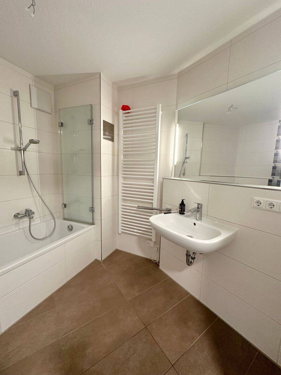FÜRTH! MODERNE 2-ZI.-WHG. MIT BALKON & TG-STELLPLATZ... – Fürth – Vorschaubild 8