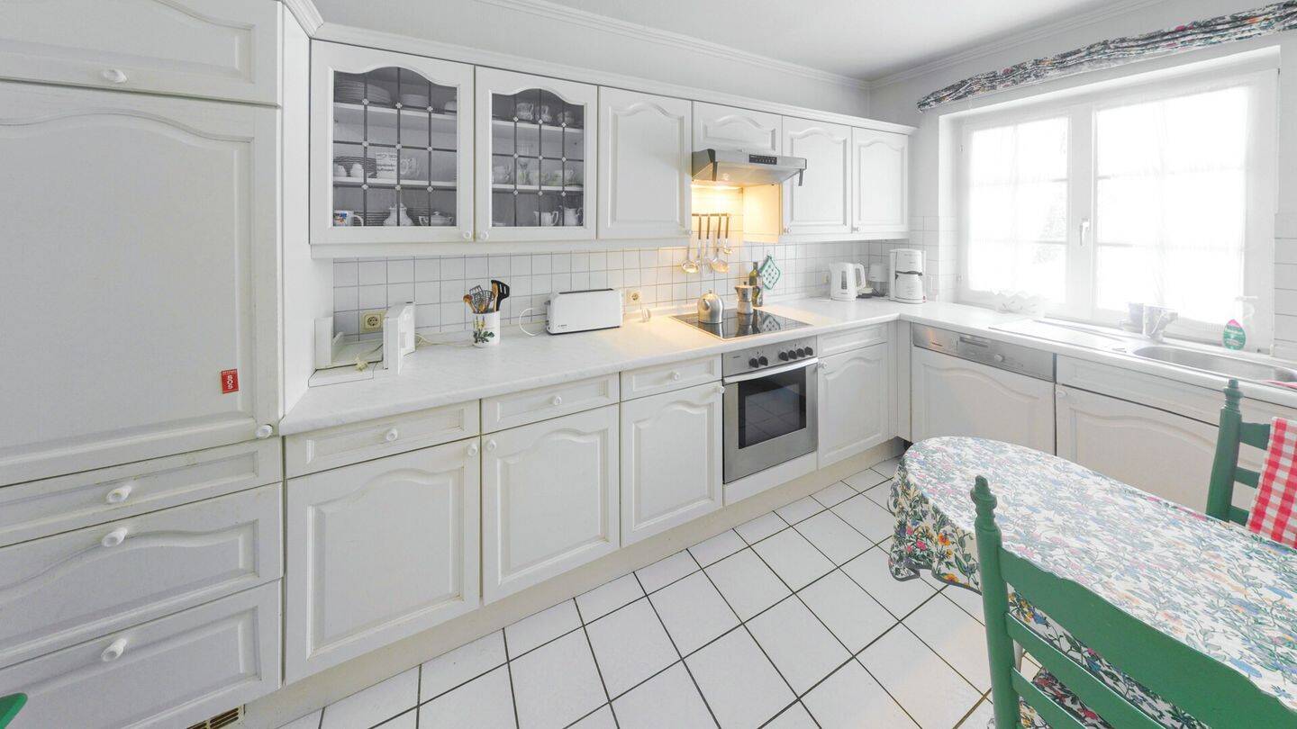 RESERVIERT! Exklusives Wohnen in Oberneuland - Freistehendes Einfamilienhaus mit Kamin und Garage – Bremen – Vorschaubild 9
